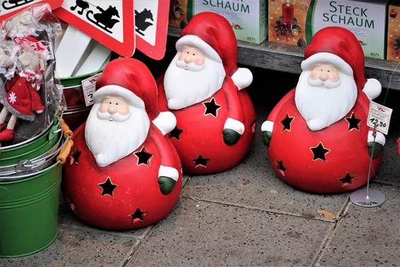 ぬいぐるみ, テディ, 座る, クマ が含まれている画像
AI 生成コンテンツは誤りを含む可能性があります。