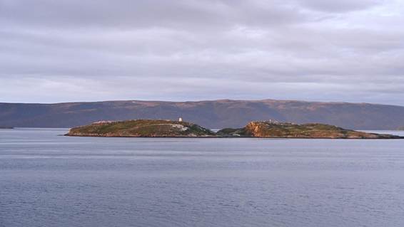 海の上を歩いている
AI 生成コンテンツは誤りを含む可能性があります。