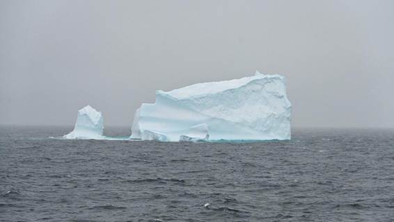 海に浮かぶ島
AI 生成コンテンツは誤りを含む可能性があります。